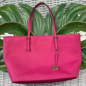 👛Authentic Michael Kors Purse👛